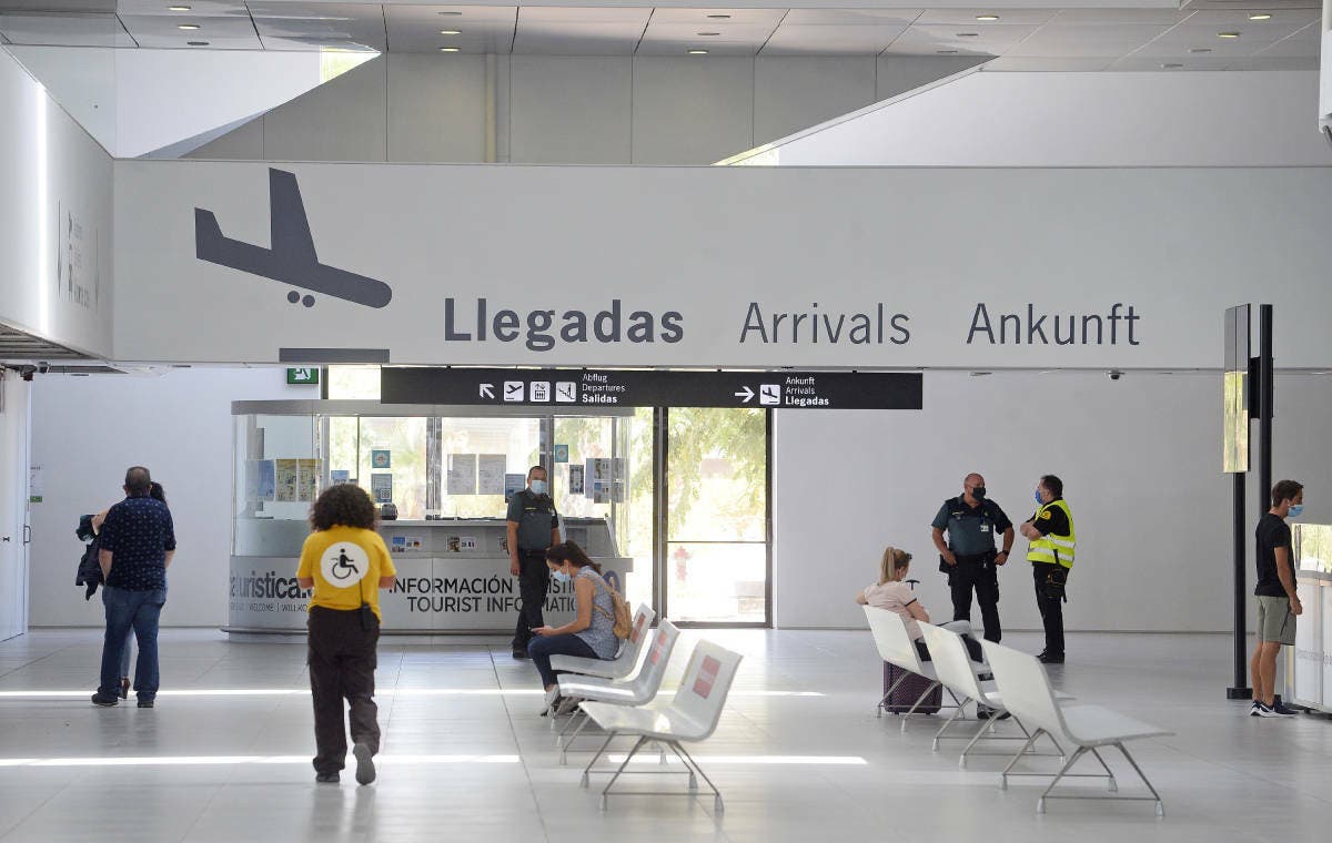 Réduisez les coûts et augmentez la « visibilité » pour augmenter le nombre de passagers à l'aéroport de Corvera, dans la région de Murcie en Espagne.