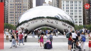 La sculpture emblématique « The Bean » de Chicago rouvre aux touristes après près d'un an de construction